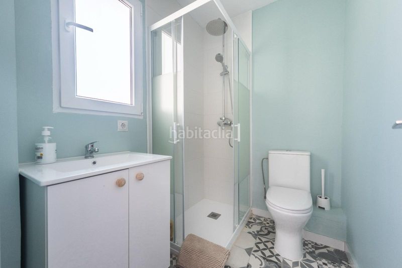 Foto 24875cd3-f9ec-4541-8065-6f227575f987. Rent flat in Albors Valencia