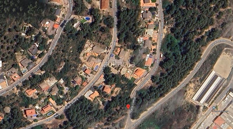 Foto 4ea4a40c-1b30-474f-9760-9aa88f42f464. Terreno residenziale in carrer llebeig 50 in Vallirana