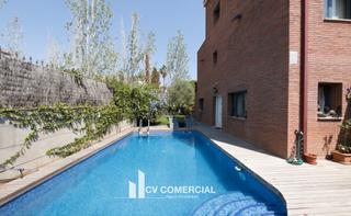 Casa aparellada  Camí dels francesos. Para amantes del lujo y el maresme