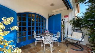 Casa adossada  Carrer roca aguilera