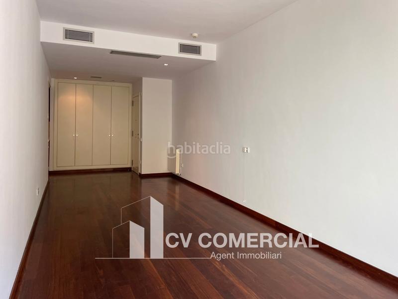 Foto 34cc8b89-8e21-4510-8ac5-1fca36dbcbc6. Appartamento con riscaldamento parcheggio in Dreta de l´Eixample Barcelona