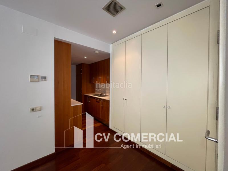 Foto a615369d-7812-4f69-80ce-c4a4647b5904. Pis amb calefacció aparcament a Dreta de l´Eixample Barcelona