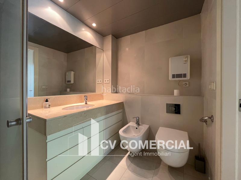 Foto d45e3c01-c8cc-4bb0-a20e-c6b7af58e34f. Pis amb calefacció aparcament a Dreta de l´Eixample Barcelona