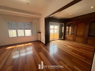Etagenwohnung in Carrer del Comte d'Urgell