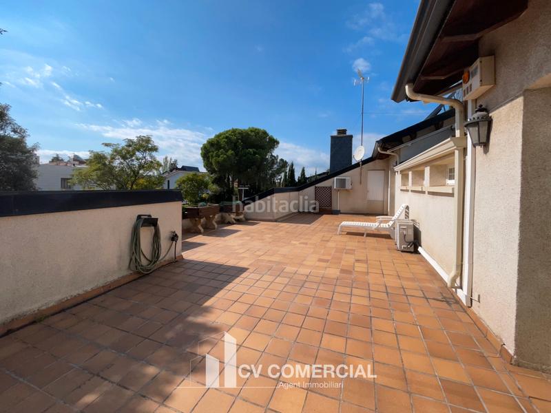 Foto 843a73df-4ee7-44da-9583-dd54b28a1753. Chalet mit kamin heizung parking pool in Mira-sol Sant Cugat del Vallès