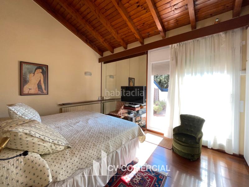 Foto befdf933-6d35-4097-a561-971e7b307e24. Chalet mit kamin heizung parking pool in Mira-sol Sant Cugat del Vallès