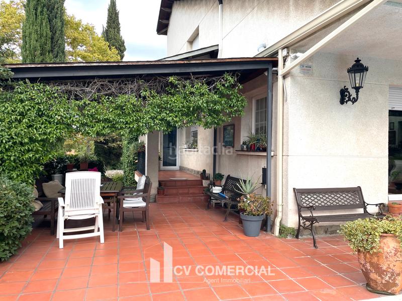 Foto 19d443cf-3290-42d6-90be-8513d328a5d3. Chalet with fireplace heating parking pool in Mira-sol Sant Cugat del Vallès