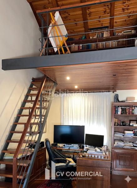 Foto 319f3fdb-04b7-434f-bba9-ff995304d957. Chalet with fireplace heating parking pool in Mira-sol Sant Cugat del Vallès