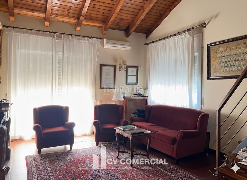 Foto 512eecb6-0eb5-42be-8e53-cdea4bcb6d48. Chalet with fireplace heating parking pool in Mira-sol Sant Cugat del Vallès