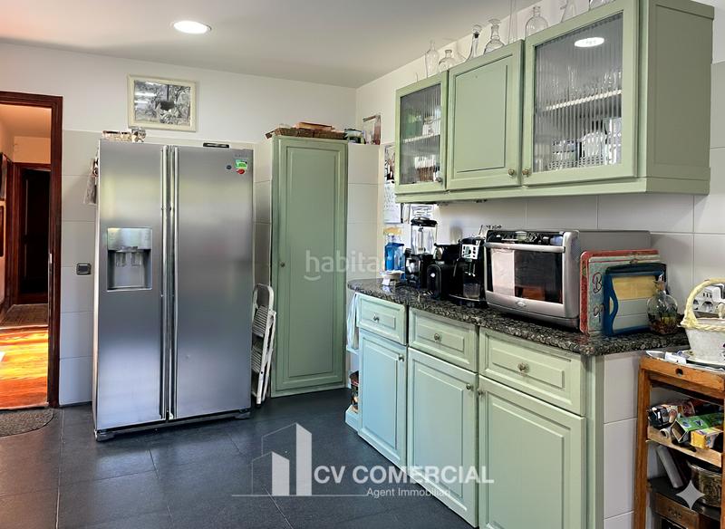 Foto e250d4dd-23fa-472b-a2bf-3192e6f98c6c. Chalet with fireplace heating parking pool in Mira-sol Sant Cugat del Vallès