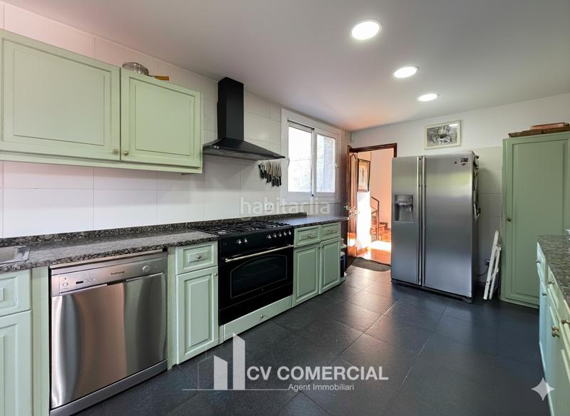 Foto 2b1be832-8cb8-4a16-b1e0-522ace8af00e. Chalet avec cheminée chauffage parking piscine dans Sant Cugat del Vallès