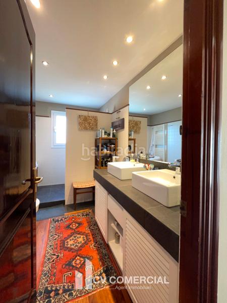 Foto 3aa84b6e-9312-4f0b-a566-7eb6f40c105b. Chalet avec cheminée chauffage parking piscine dans Sant Cugat del Vallès