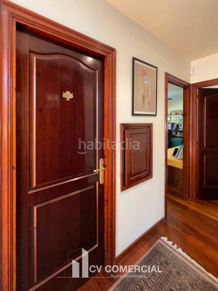 Foto fc9d562a-9e16-470f-889a-42483f52cfd2. Chalet avec cheminée chauffage parking piscine dans Sant Cugat del Vallès