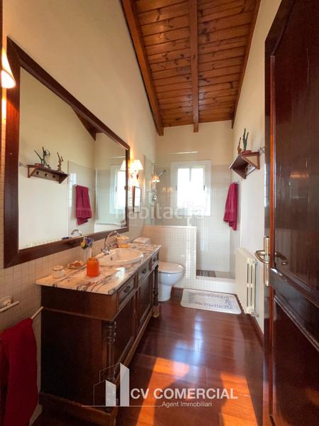 Foto 14c2b86a-ddba-4c8e-ad83-38896e4e6085. Chalet con camino riscaldamento parcheggio piscina in Sant Cugat del Vallès