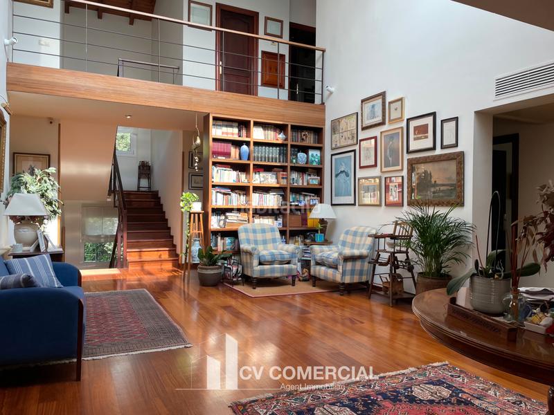 Foto 28960352-c7f1-4976-8148-57b10c30df78. Chalet con camino riscaldamento parcheggio piscina in Sant Cugat del Vallès