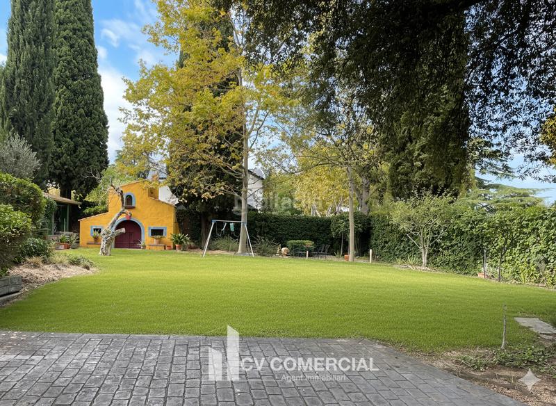 Foto ce9ebee7-8cf5-41b5-ad18-d55608622bcd. Chalet con camino riscaldamento parcheggio piscina in Sant Cugat del Vallès