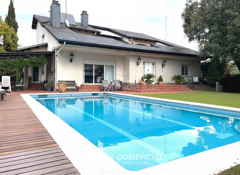 Foto eb083a70-77aa-45f3-b2b3-a3663fd4571b. Chalet con camino riscaldamento parcheggio piscina in Sant Cugat del Vallès