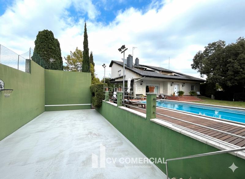 Foto ecafffed-14ad-4d56-aa9c-88a181865885. Chalet con camino riscaldamento parcheggio piscina in Sant Cugat del Vallès