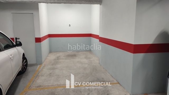 Foto 118dccf3-9951-484e-a7e3-e8213c404b86. Aparcament cotxe a Guinardó Barcelona