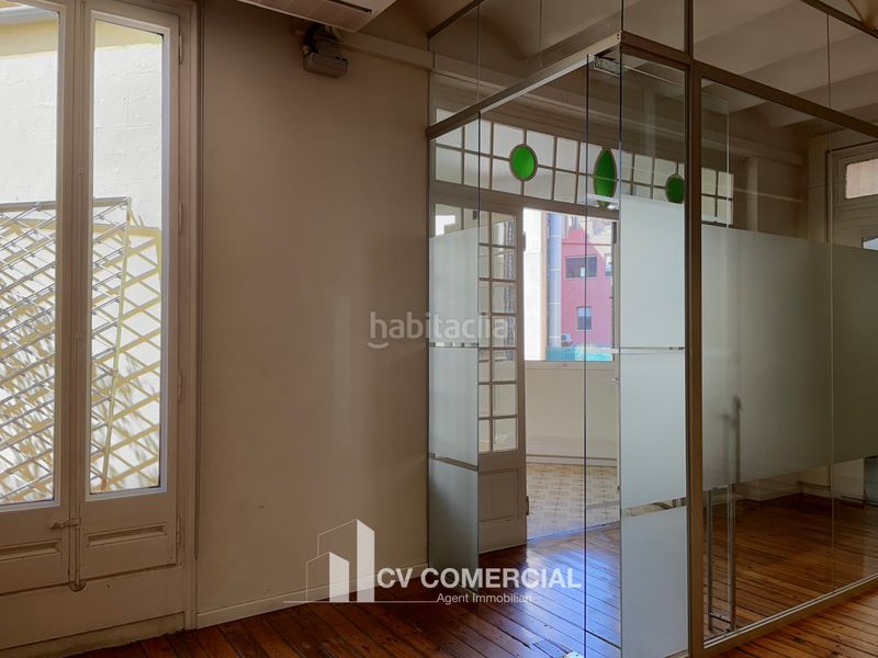 Foto 7e3d2450-e6e5-4f99-9bfa-4e9b19af4bd6. Miete büro in St. Pere - Sta. Caterina - El Born Barcelona