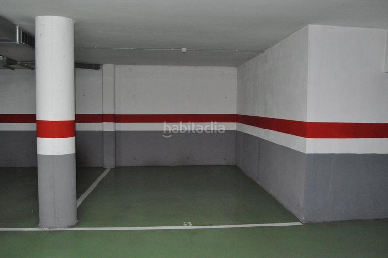Foto 7012b630-9390-4d22-b512-0380f1ca0db9. Alquiler parking coche plaza de aparcamiento de 14,30 m2. en Llagosta (La)