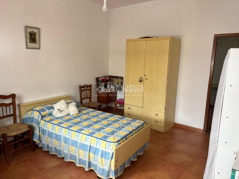 Foto 9debf8b2-ba8b-41b9-81bf-3459e122506e. Casa pareada casa en venta en San Ildefonso - Catedral Jaén