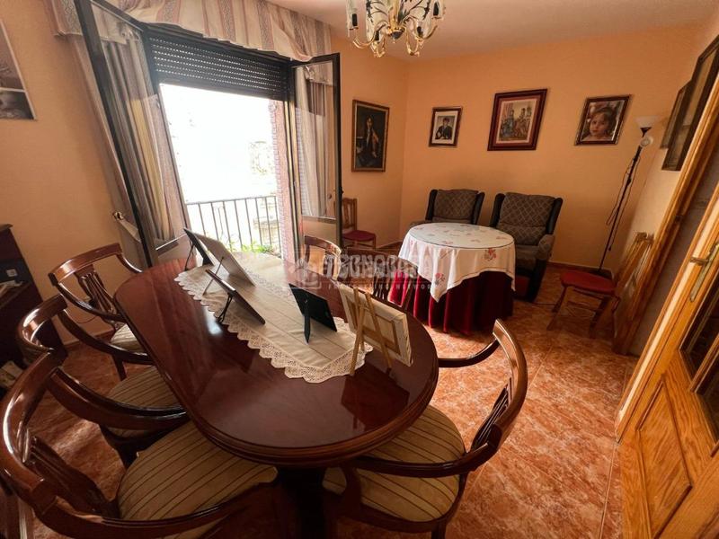 Foto b5dd6e9b-4127-46f2-9353-fa37c5494082. Casa pareada casa en venta en San Ildefonso - Catedral Jaén