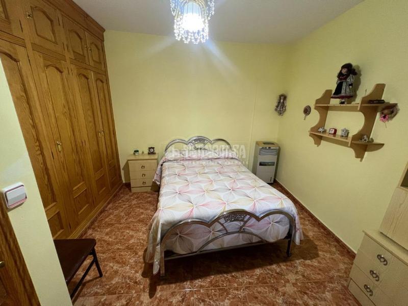 Foto e49d7fbc-bcb4-42da-ac6c-160c32c149a2. Casa pareada casa en venta en San Ildefonso - Catedral Jaén