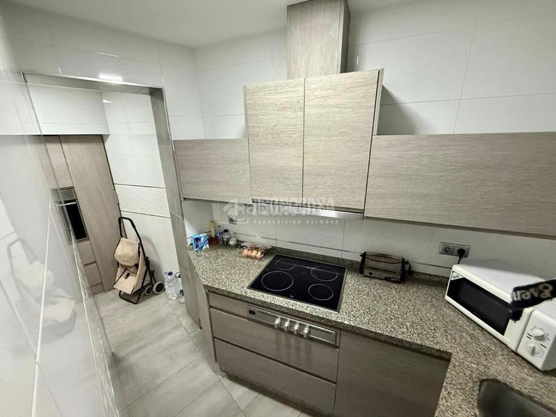 Foto 17911e7d-d8ea-4ae3-bb08-093b30097436. Casa pareada casa en venta en San Ildefonso - Catedral Jaén