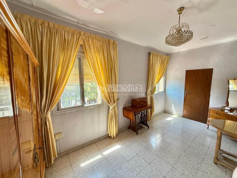 Foto b29b9d81-7cc6-421c-aa57-06f8c5acb29e. Casa pareada casa en venta en San Ildefonso - Catedral Jaén