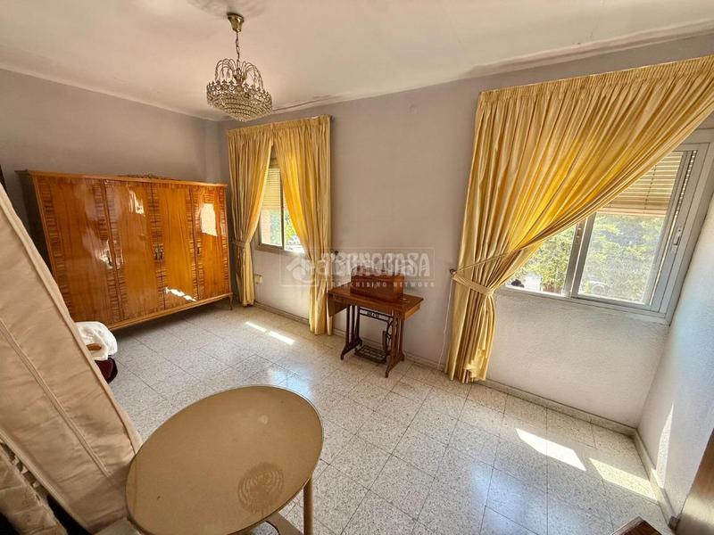 Foto b605aff7-4f41-41fd-a769-be3c7b4ea62c. Casa pareada casa en venta en San Ildefonso - Catedral Jaén