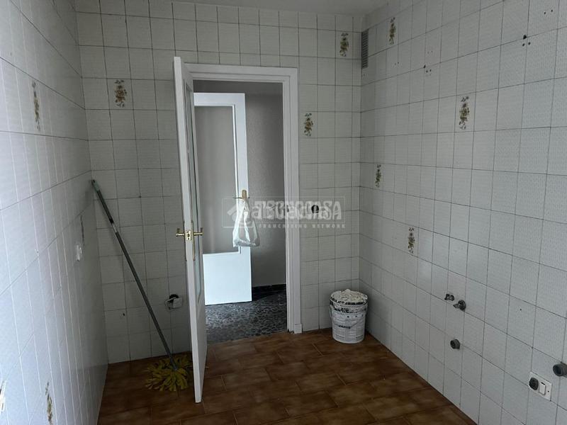 Foto eaf41e55-9d71-47c8-9f97-725a7dbf2b2a. Piso  en venta en San Ildefonso - Catedral Jaén