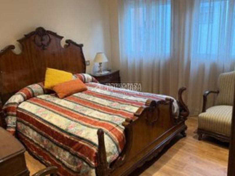 Foto 67278a15-c81b-44ac-bd46-ddf2455a5c1d. Piso  en venta en San Ildefonso - Catedral Jaén