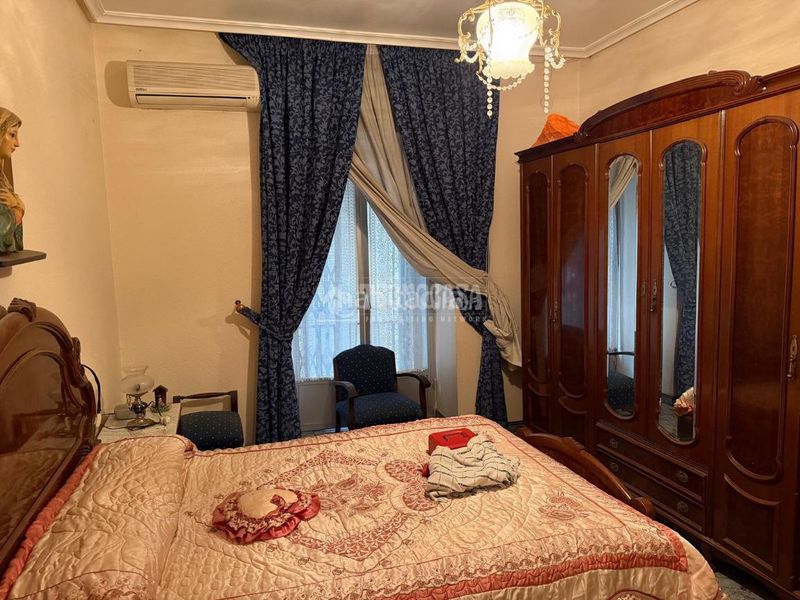 Foto bfb556d6-9d29-4ccb-8f33-ae15bc4c392c. Pis a San Ildefonso - Catedral Jaén