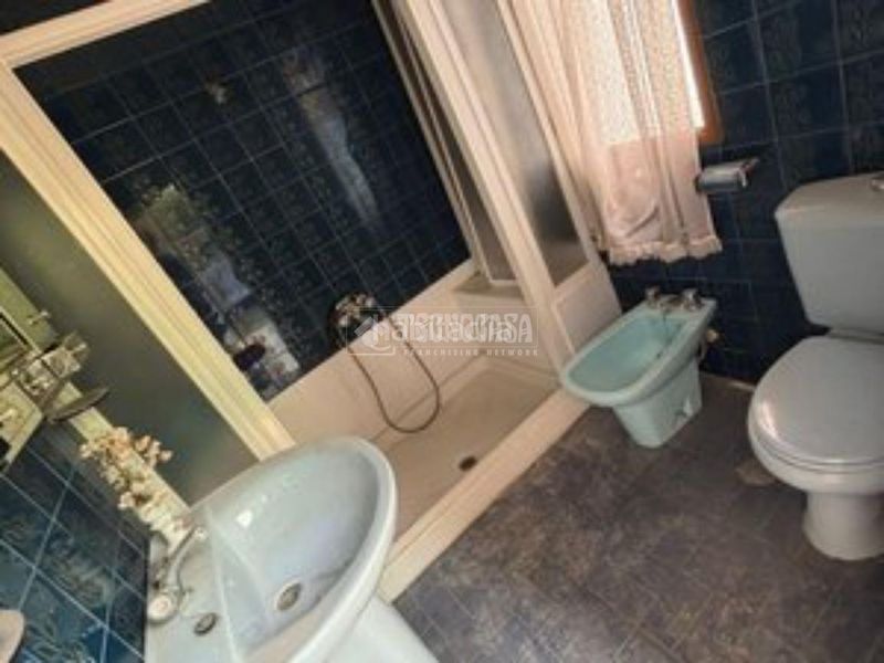 Foto a279a985-9865-4514-9b6d-0e5696f4abf4. Casa aparellada a Torredelcampo