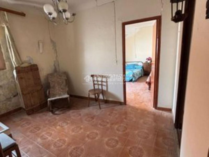 Foto b64fbb6b-ef39-43b8-9d1c-2ff468e0fd74. Casa aparellada a Torredelcampo