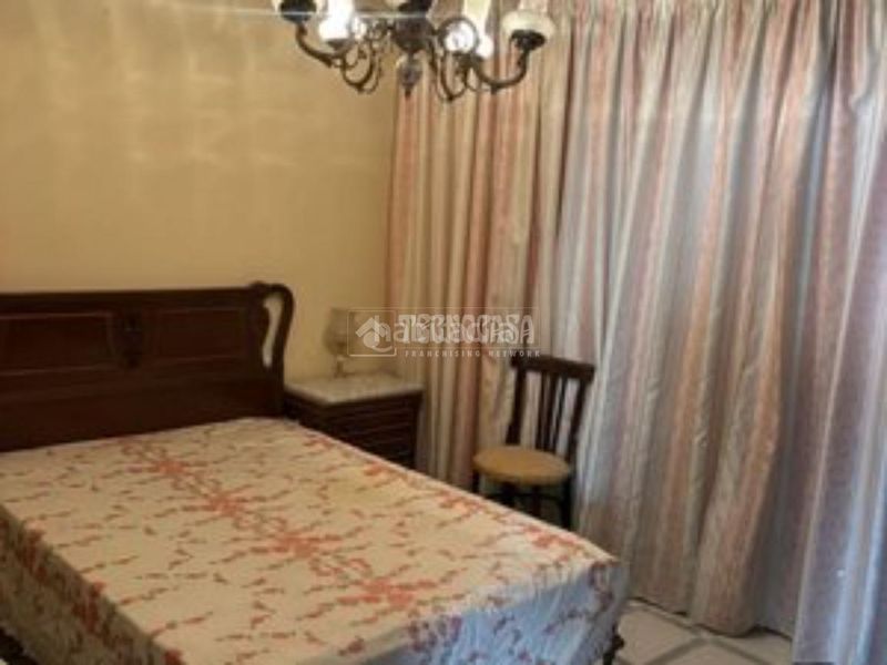 Foto c0885c40-0bf3-4988-8d36-158477343281. Casa aparellada a Torredelcampo