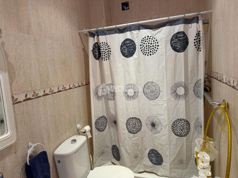 Foto a3224570-6f33-41e6-8785-396d545b5ca6. Casa aparellada a Torredelcampo