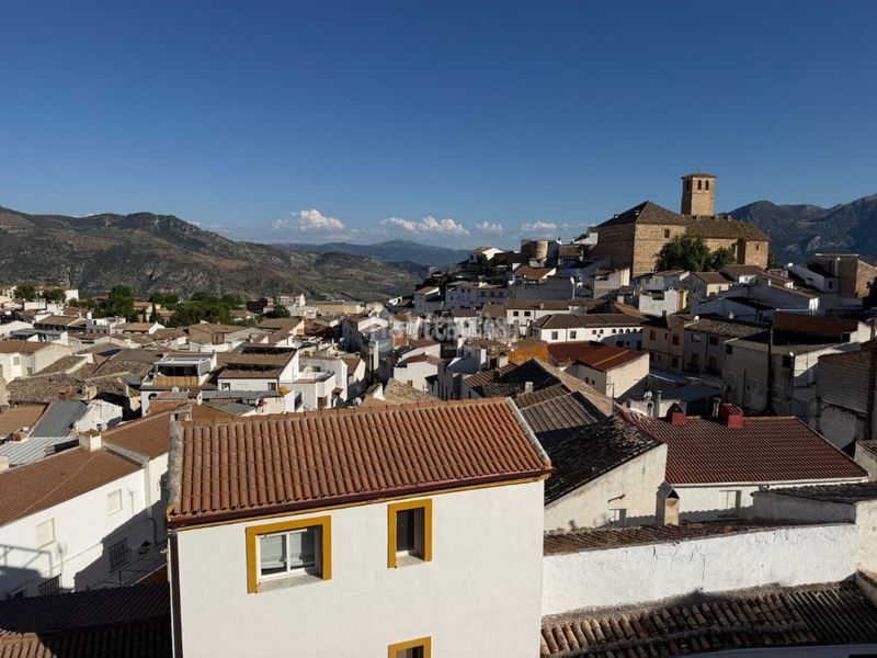 Foto c1813148-778d-47ce-87bd-e26db1a4da9e. Casa aparellada a Pegalajar
