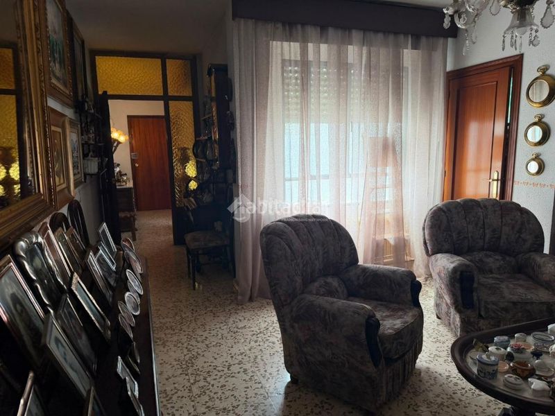 Foto e980fa0b-5d1a-4bae-b28b-ed3c02b613c8. Piso  en venta en San Ildefonso - Catedral Jaén