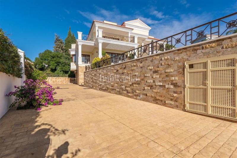 Foto 158bbb14-3d6d-4971-b101-93ea7eee261a. Casa fabulosa y lujosa villa de reciente construcción 2016, ubicada en una de las urbanizaciones más prestigiosas hacienda en Marbella