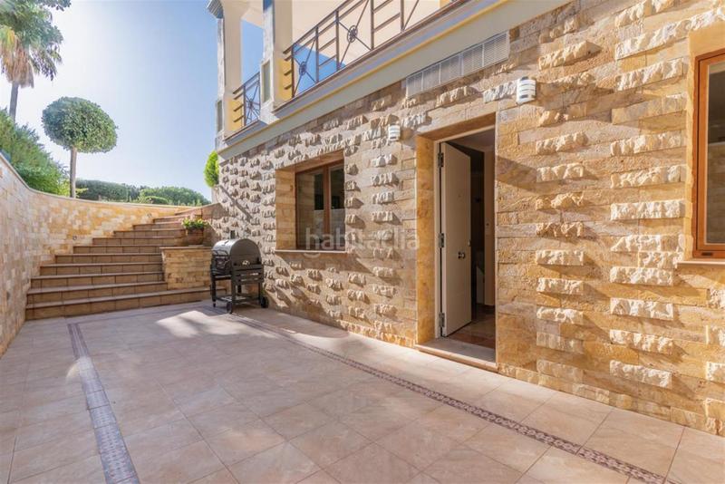 Foto e6ddffed-5d70-40fc-962a-7110bd2d1c11. Casa fabulosa y lujosa villa de reciente construcción 2016, ubicada en una de las urbanizaciones más prestigiosas hacienda en Marbella