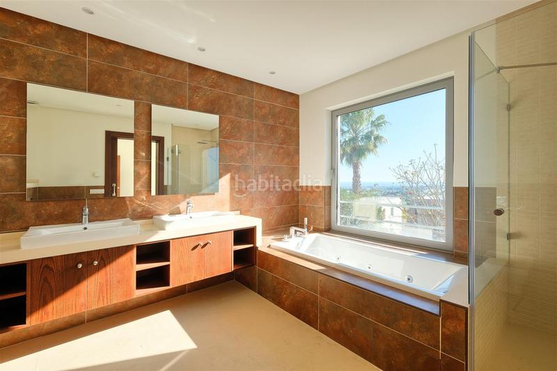 Foto abf83e82-5017-4911-bfa9-8d1adade6fef. Casa villa de nueva construcción en puerto del capitán, en Benahavís