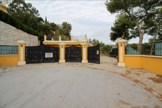 Terrain résidentiel à Hacienda Las Chapas. Parcela en venta ubicada en la exclusiva urbanización de haciend