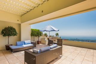 Àtic a Alto de los Monteros. Absolutamente fantástico, moderno y muy espacioso áticodúplex