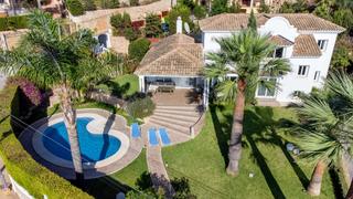 Casa a Elviria. Espectacular villa en la zona de elviria, marbella este