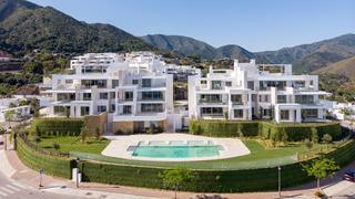 Apartament a Ojén. Lujoso apartamento nuevo a estrenar en exclusiva urbanización en