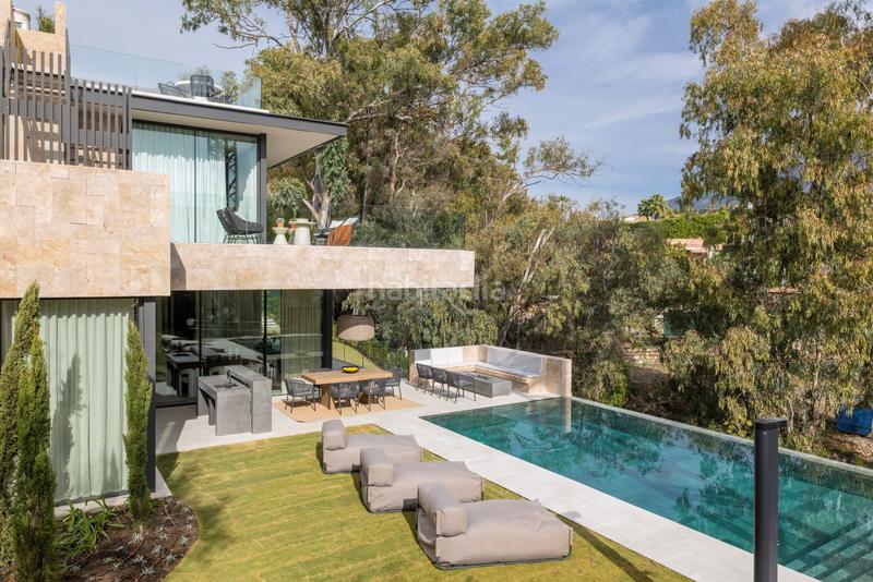 Foto 232e6f4f-b0f2-4c99-98be-58755aedb9f1. Casa magnífica villa de 6 dormitorios situada en el corazón del valle del golf de nueva andalucía, la cerquilla, en Marbella