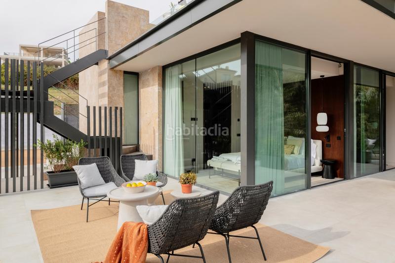 Foto b3405bc9-ee74-43d8-a422-8be8fb1d3993. Casa magnífica villa de 6 dormitorios situada en el corazón del valle del golf de nueva andalucía, la cerquilla, en Marbella