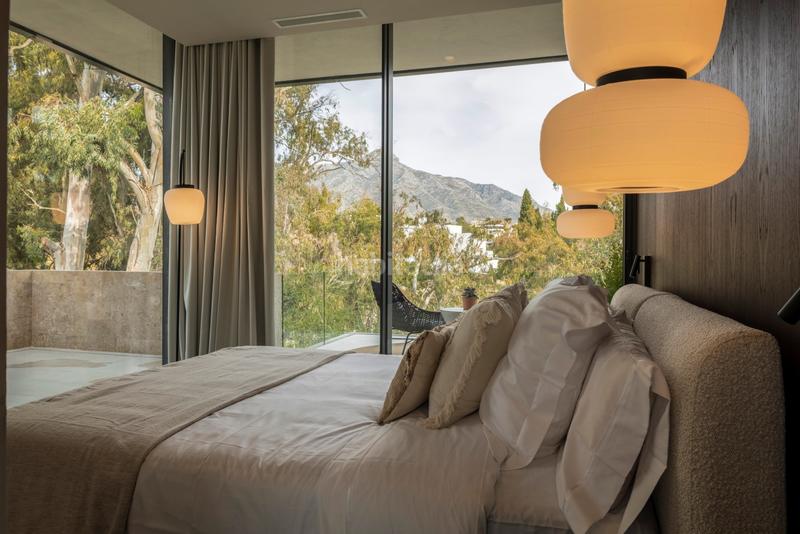 Foto dbbf700d-8107-436a-a1f3-68ee41ffec1a. Casa magnífica villa de 6 dormitorios situada en el corazón del valle del golf de nueva andalucía, la cerquilla, en Marbella